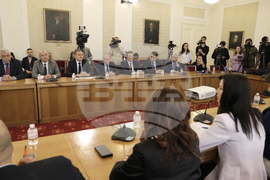 Народно събрание - Мария Габриел - БСП - среща