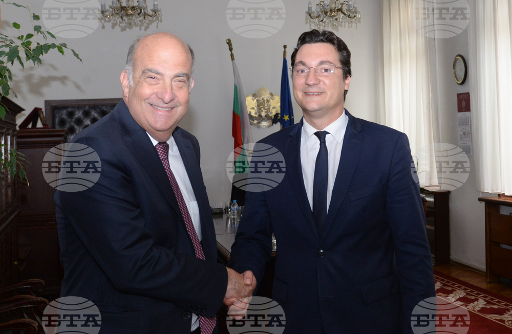 Justice Minister Meets with US Ambassador