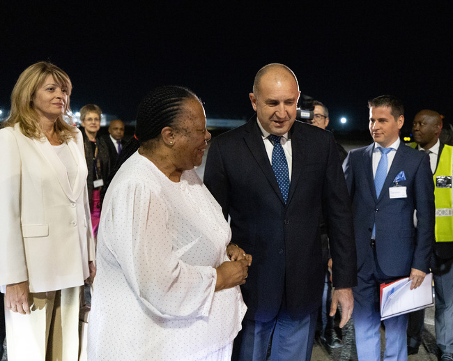 Президент-РЮА-пристигане