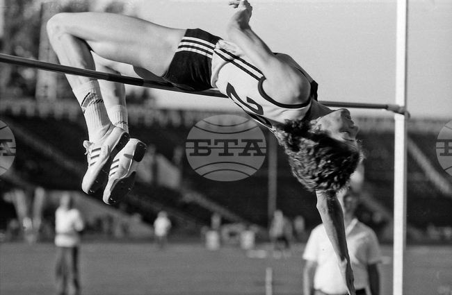 Стефка Костадинова - лека атлетика