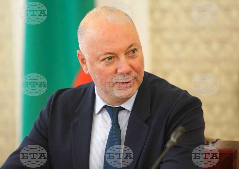 Проектокабинетът на Мария Габриел носи първоначалното послание за европейски ценности и за справяне с предизвикателствата, според Росен Желязков