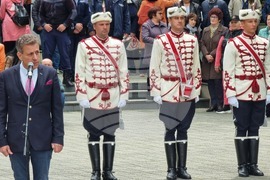 Пазарджик - церемония за тържественото връчване на знамето на XVIII ученически гвардейски отряд