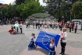 Пазарджик - церемония за тържественото връчване на знамето на XVIII ученически гвардейски отряд