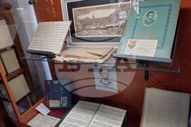 Румъния - музей - фототипно копие на Рибния буквар - дарение