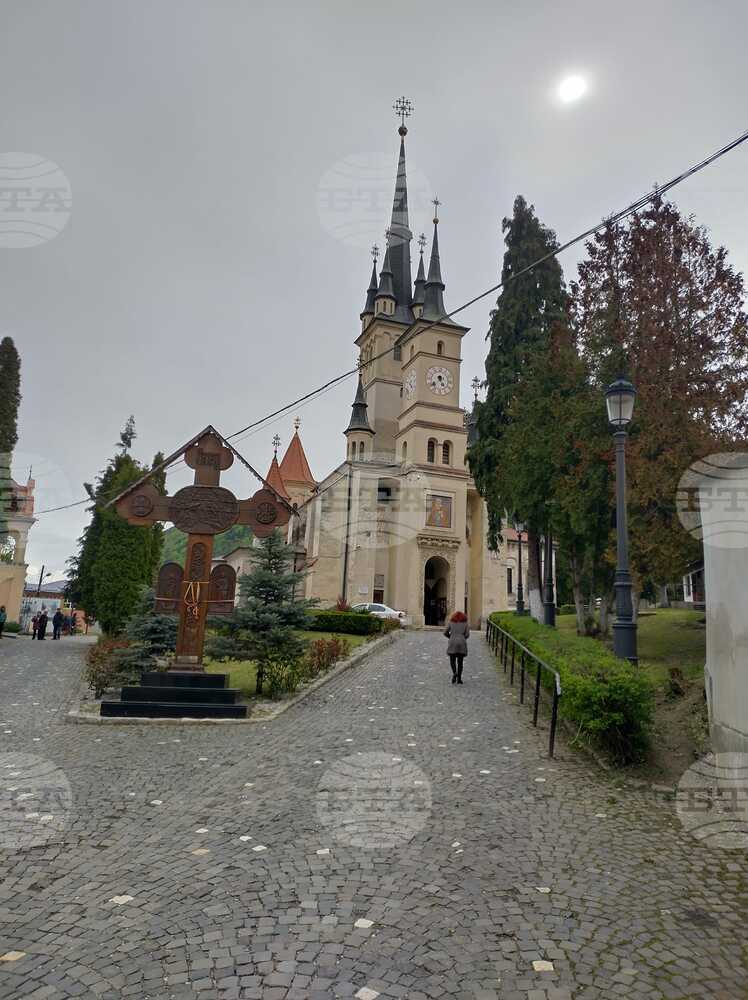 Брашов е най-привлекателният град за живеене в Румъния; там е издаден "Рибният буквар" на Петър Берон