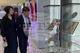 Швейцария - „Традиционно българско изкуство“ - изложба