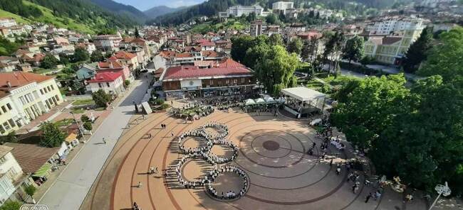 "Веселие в Чепеларе – празник на хората!" е част от програмата на Община Чепеларе - Майски празници 2023