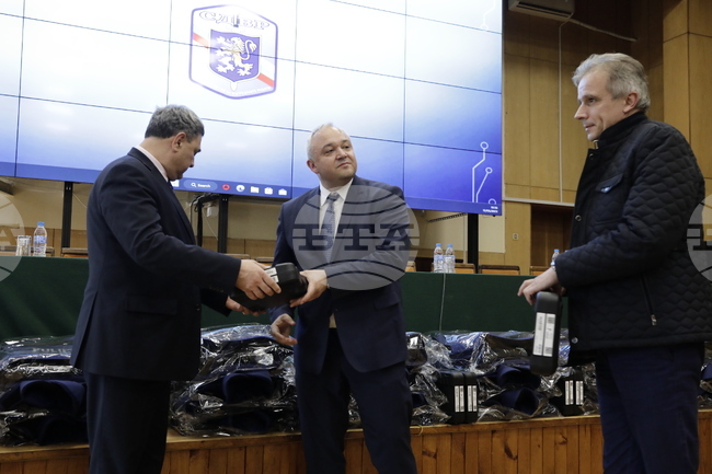 Иван Демерджиев - МВР - служители - нови оръжия