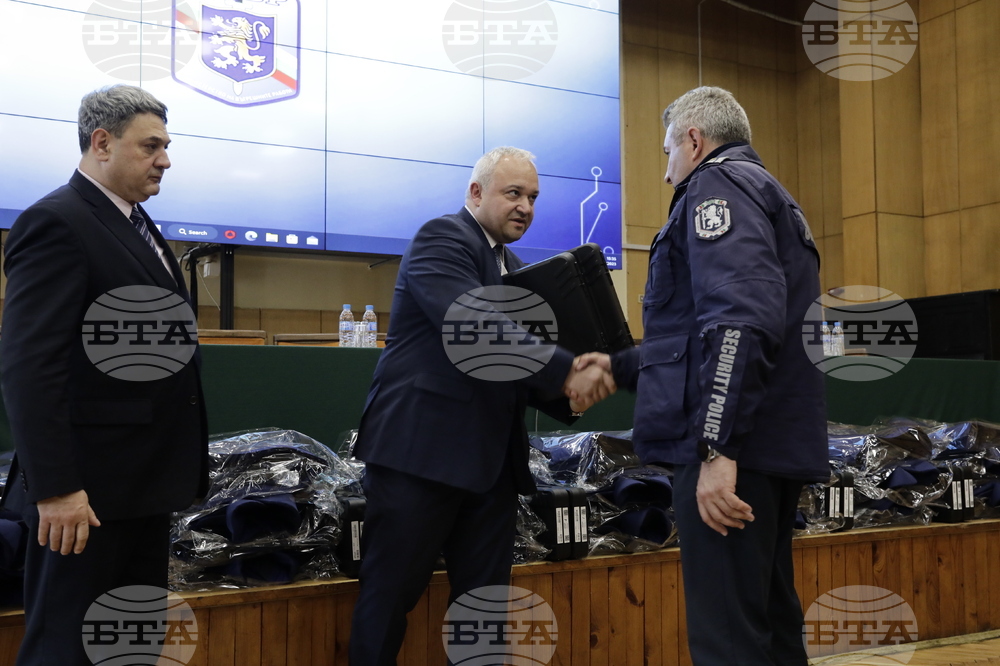 Иван Демерджиев - МВР - служители - нови оръжия