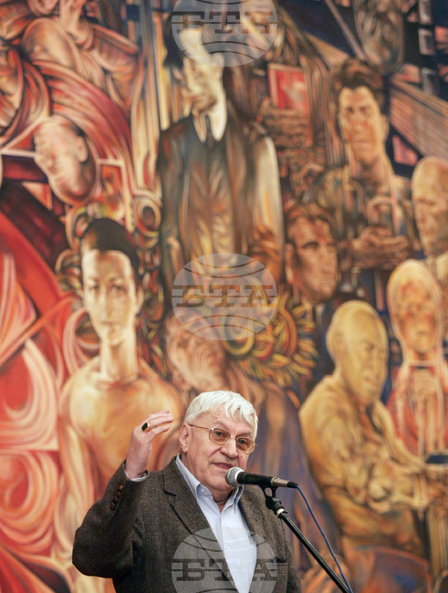 Професор Андрей Пантев