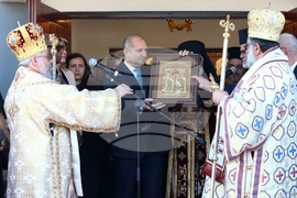 РЮА - Румен Радев - Български православен храм  "Св. Иван Рилски" - църковно-религиозна служба