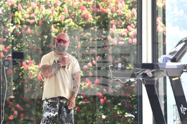 "Стъклената клетка" - Красимир Георгиев