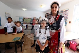 РЮА - Румен Радев - българско неделно училище „Слънчо“