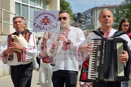 Ловеч - „Люлякова ръченица“ - фестивал