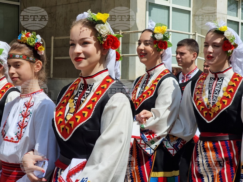 Ловеч - „Люлякова ръченица“ - фестивал