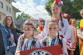 Ловеч - „Люлякова ръченица“ - фестивал