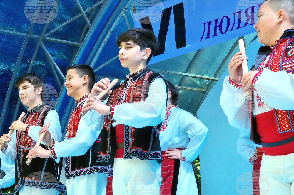Ловеч - „Люлякова ръченица“ - фестивал