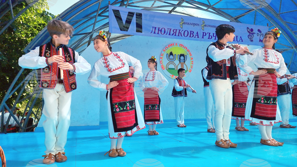 Ловеч - „Люлякова ръченица“ - фестивал