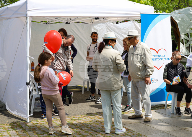 Бургас - Сдружение „Младите лекари“ - инициатива