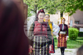 Разлог - автентични носии - ревю