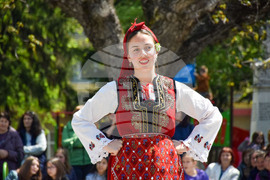 Разлог - автентични носии - ревю