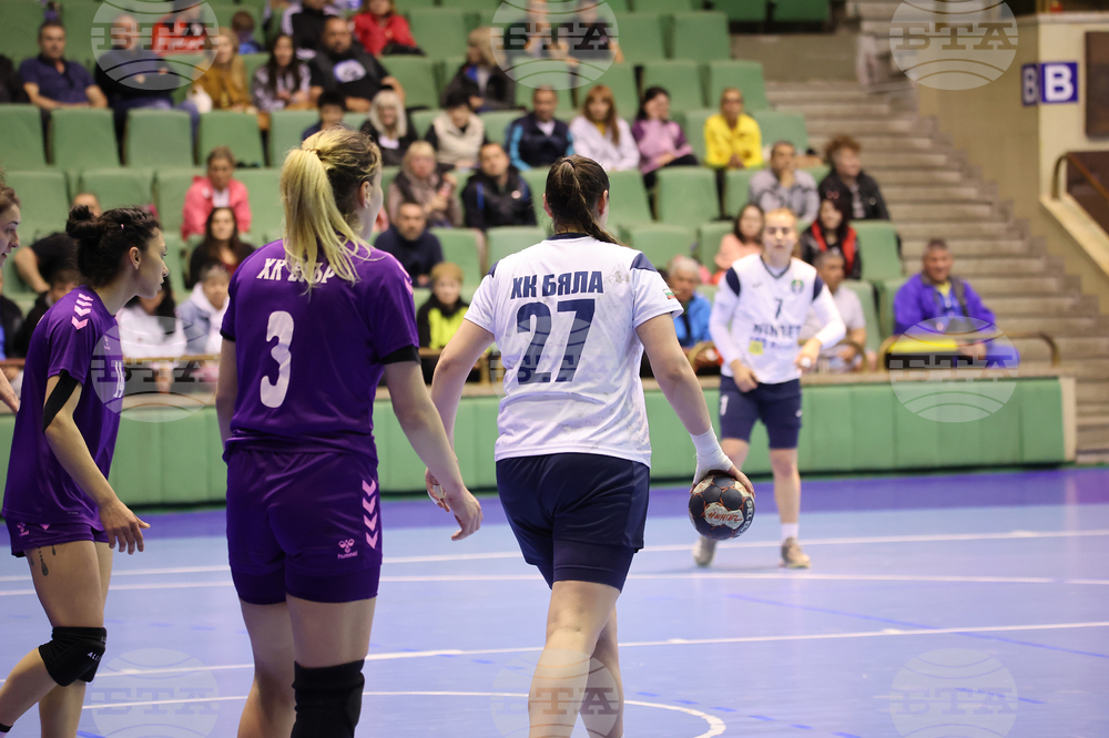 Бяла спечели дербито с Етър 64 в хандбалното първенство на България при жените