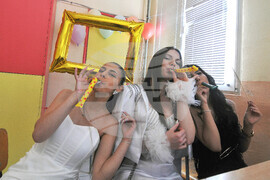 Бургас - Търговската гимназия - абитуриенти