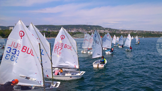 Какви прояви имаха кандидатите за народни представители в 3 МИР – Варна