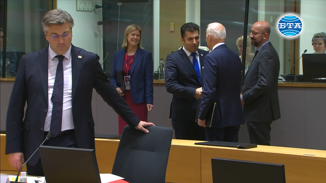 Започна участието на премиера Петков в съвместната сесия на евролидерите с президента на САЩ Джо Байдън