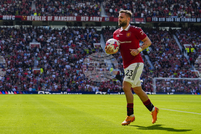 Крайният защитник на Манчестър Юнайтед Люк Шоу поднови тренировки