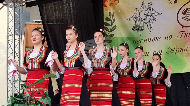 Трън - фолклорен фестивал