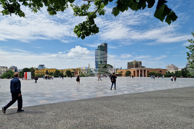 Опозиционната Демократическа партия на Албания подписа коалиционно споразумение с още 25 партии за парламентарните избори през май