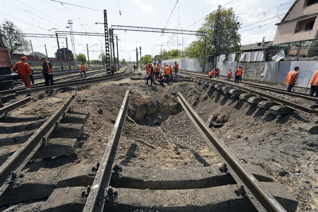 Украински съд осъди мъж на десет години затвор по обвинения в заговор за унищожаване на транспортна инфраструктура