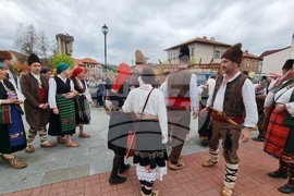 Априлци - възстановка