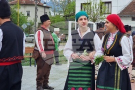 Априлци - възстановка