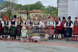 Априлци - възстановка