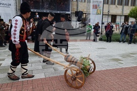 Априлци - възстановка
