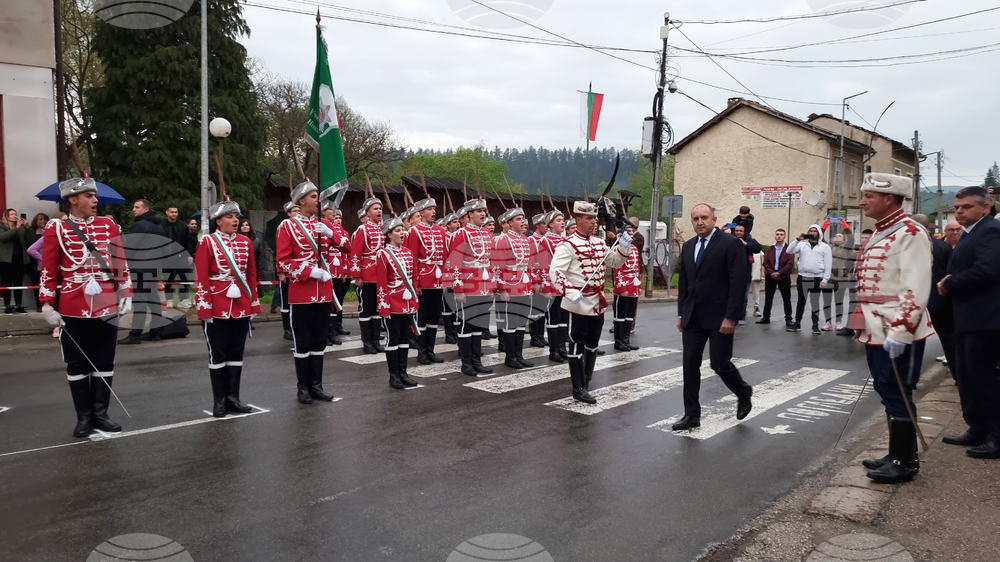 Априлци - Румен Радев - отбелязване на 147-ата годишнина от Априлското въстание