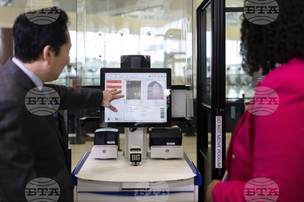 САЩ разширяват използването на лицево разпознаване по границите, за да може да проследяват хората, които не са граждани на страната 