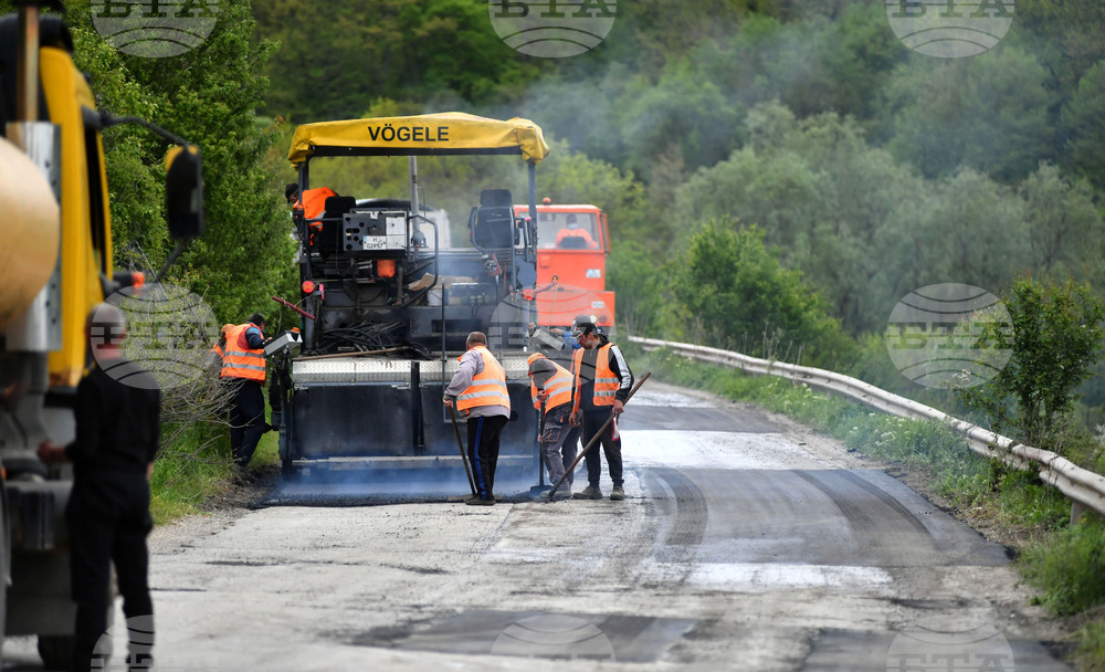 Село Малък Поровец - ремонт на републикански път