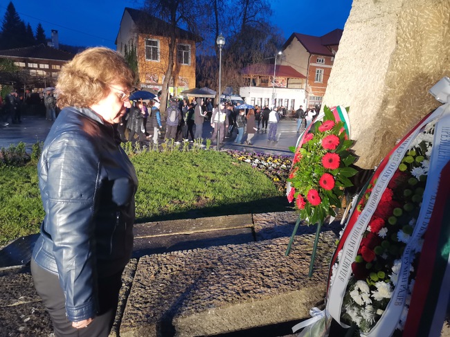 Кметът на Ловеч участва в тържественото отбелязване на 147 години от Новоселското въстание в Априлци