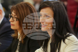 Парламент - ГЕРБ-СДС - ДПС - среща