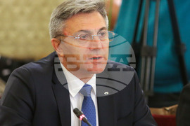 Парламент - ГЕРБ-СДС - ДПС - среща