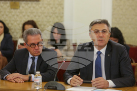 Парламент - ГЕРБ-СДС - ДПС - среща