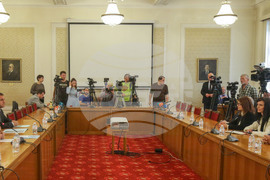 Парламент - ГЕРБ-СДС - ДПС - среща