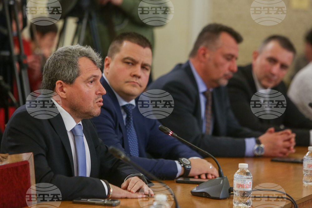 Парламент - ГЕРБ-СДС - ИТН- среща
