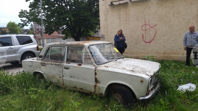 Община Сливен е издала 117 предписания за премахване на изоставени автомобили през миналата година