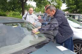 Разград - изоставени коли - стикери