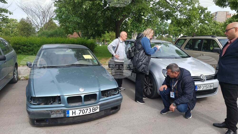 В Разград започна акция за премахване на изоставени на обществени места автомобили