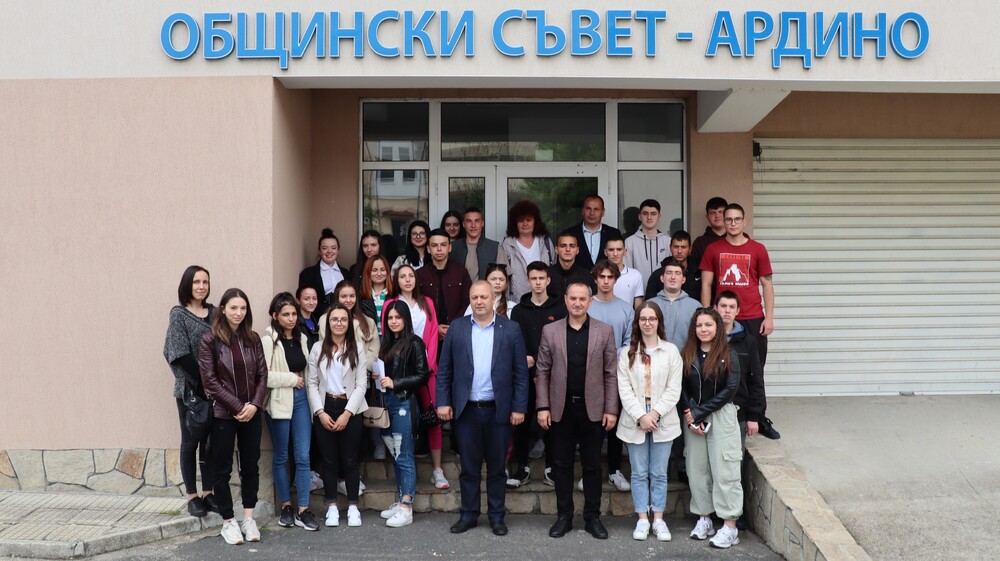 Община Ардино: Кметът на Ардино проведе традиционна среща с абитуриентите